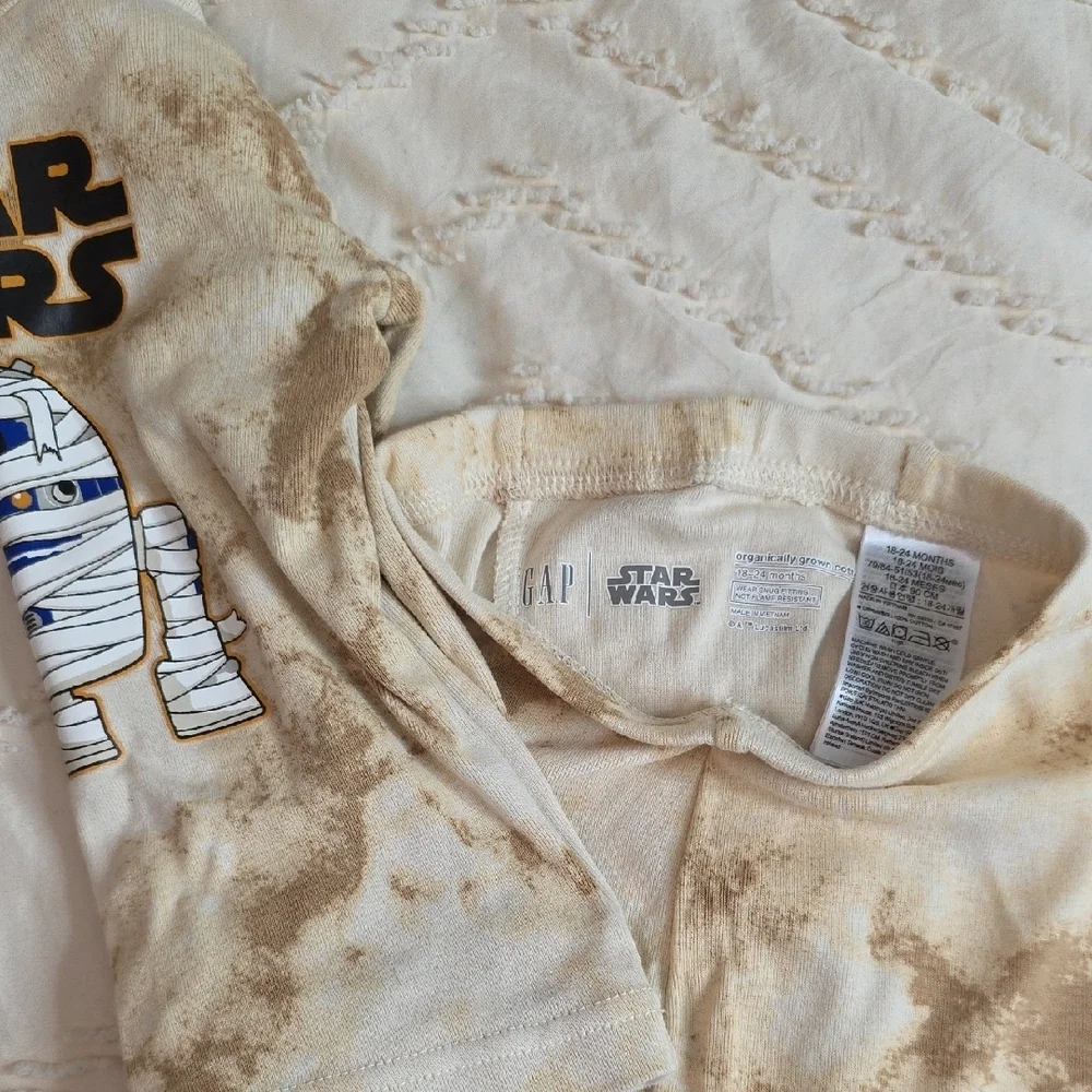 babyGap Boy 18-24M Star Wars Mummy R2-D2 Pajama Set Tan Camo Halloween PJ Cotton